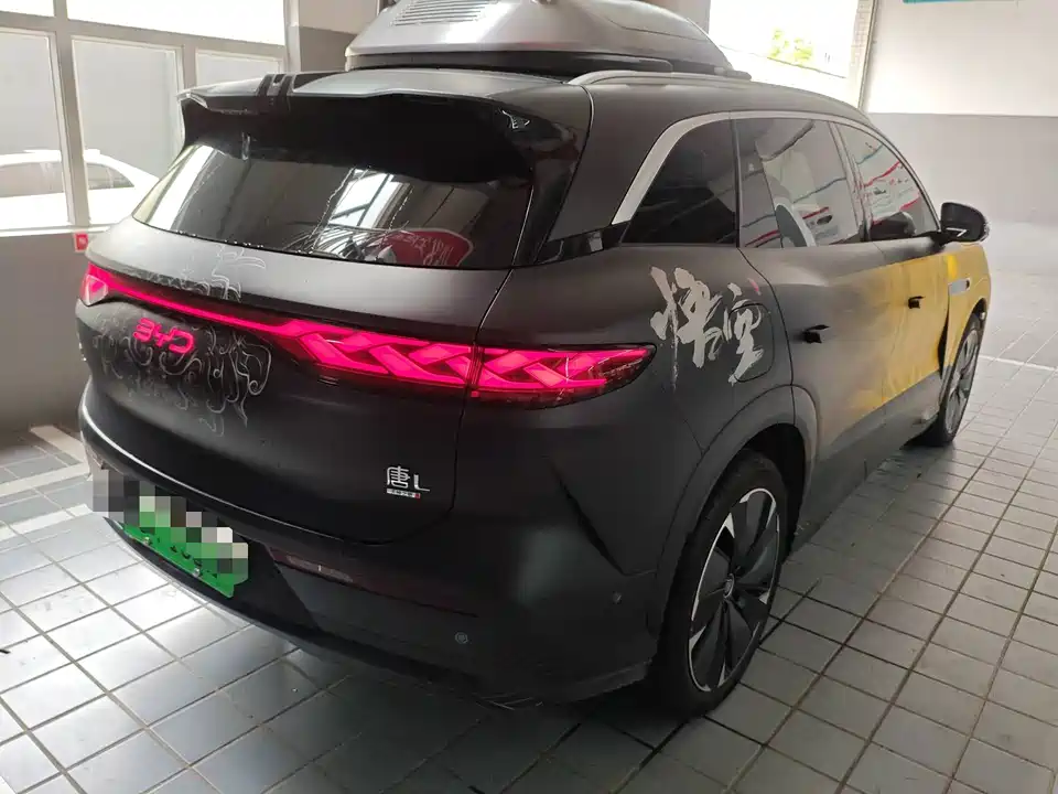 BYD Tang L