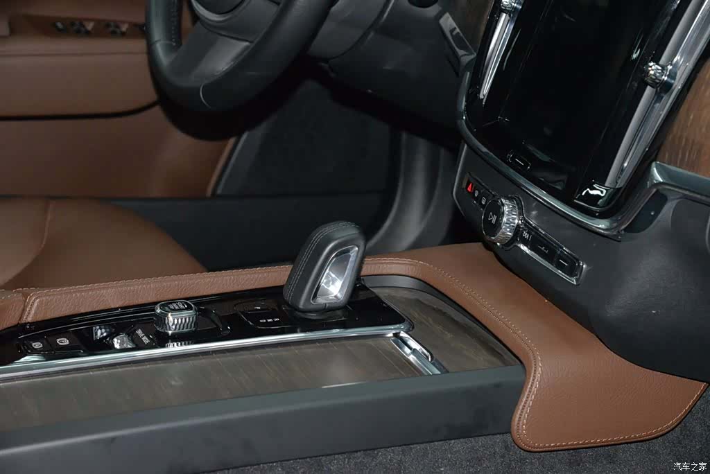 Volvo V90, 2023 19