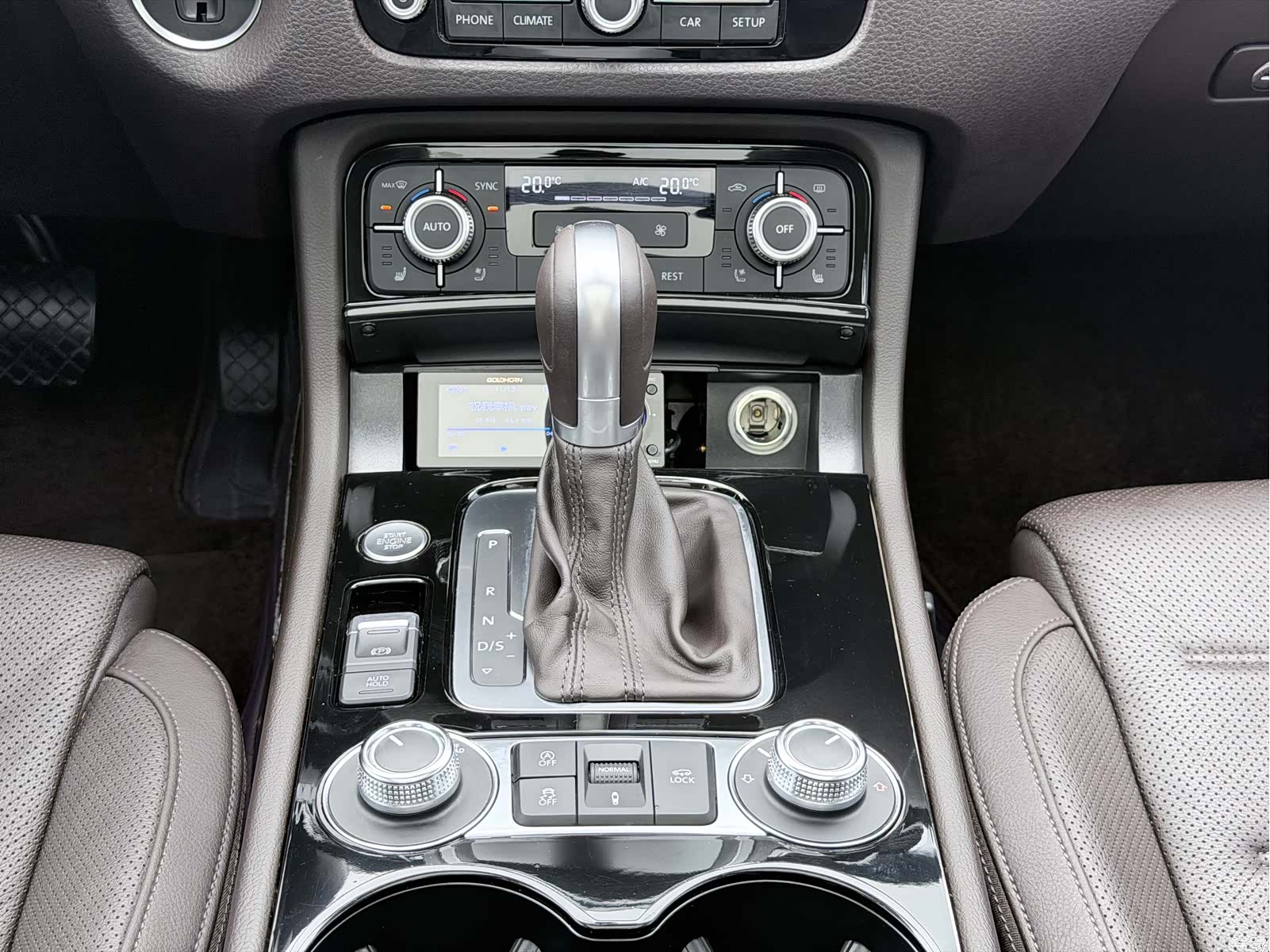 Volkswagen Touareg, 2018 13