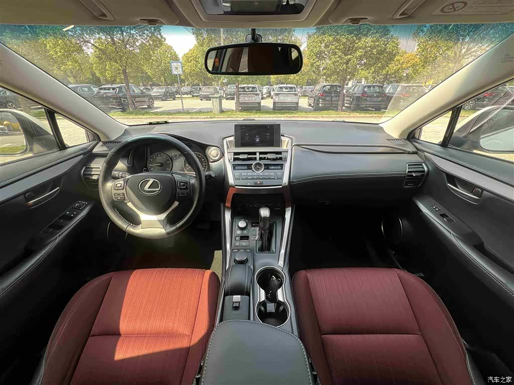 Lexus NX, 2017 17