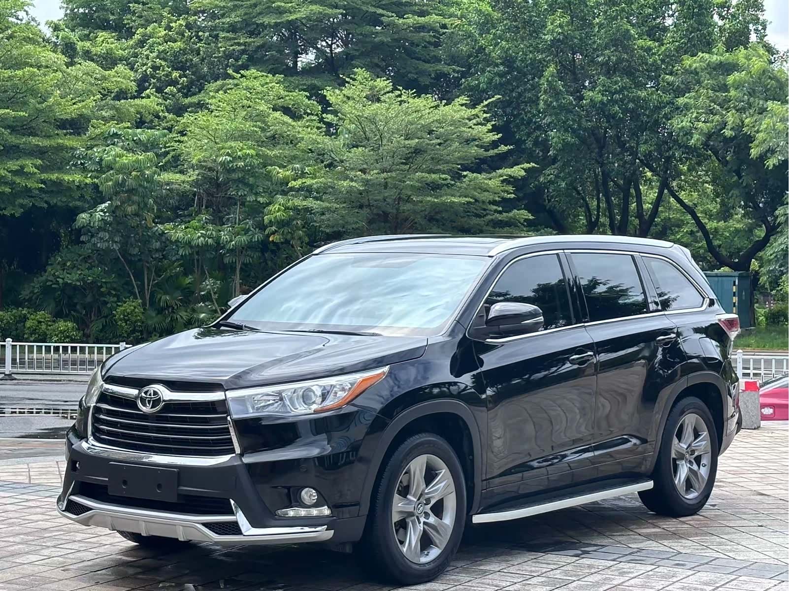 Toyota Highlander, 2017 1