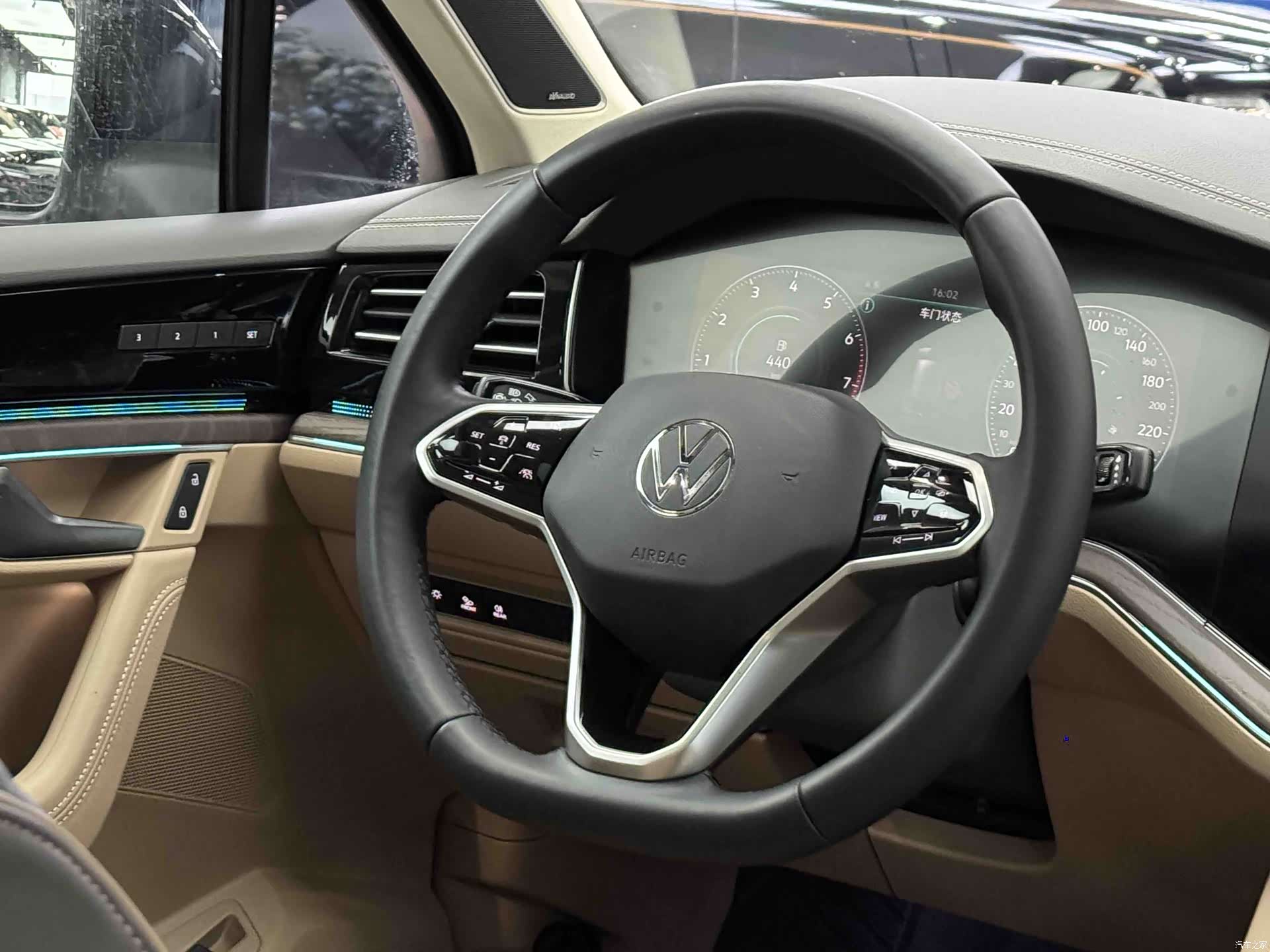 Volkswagen Touareg, 2021 10