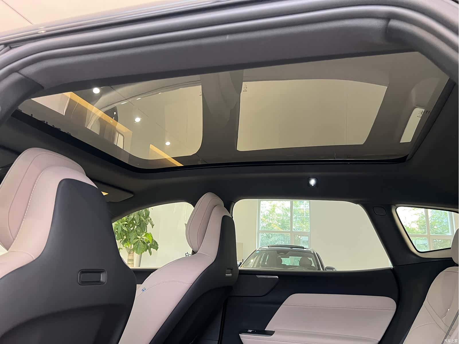 Volvo XC70, 2026 11