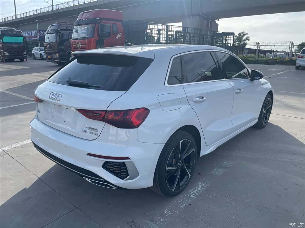 Audi A3, 2022 все фото