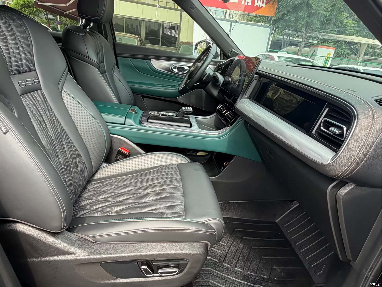 Trumpchi GS8, 2022 15