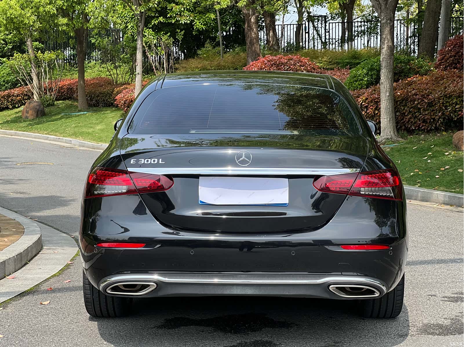 Mercedes-Benz E-Class, 2023 21