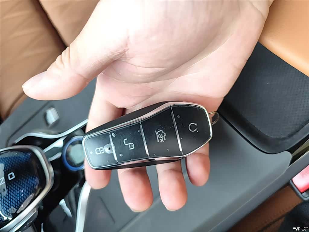 BYD Tang, 2023 17