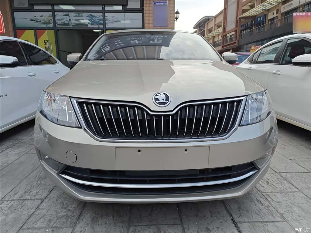 Skoda Rapid, 2019 3