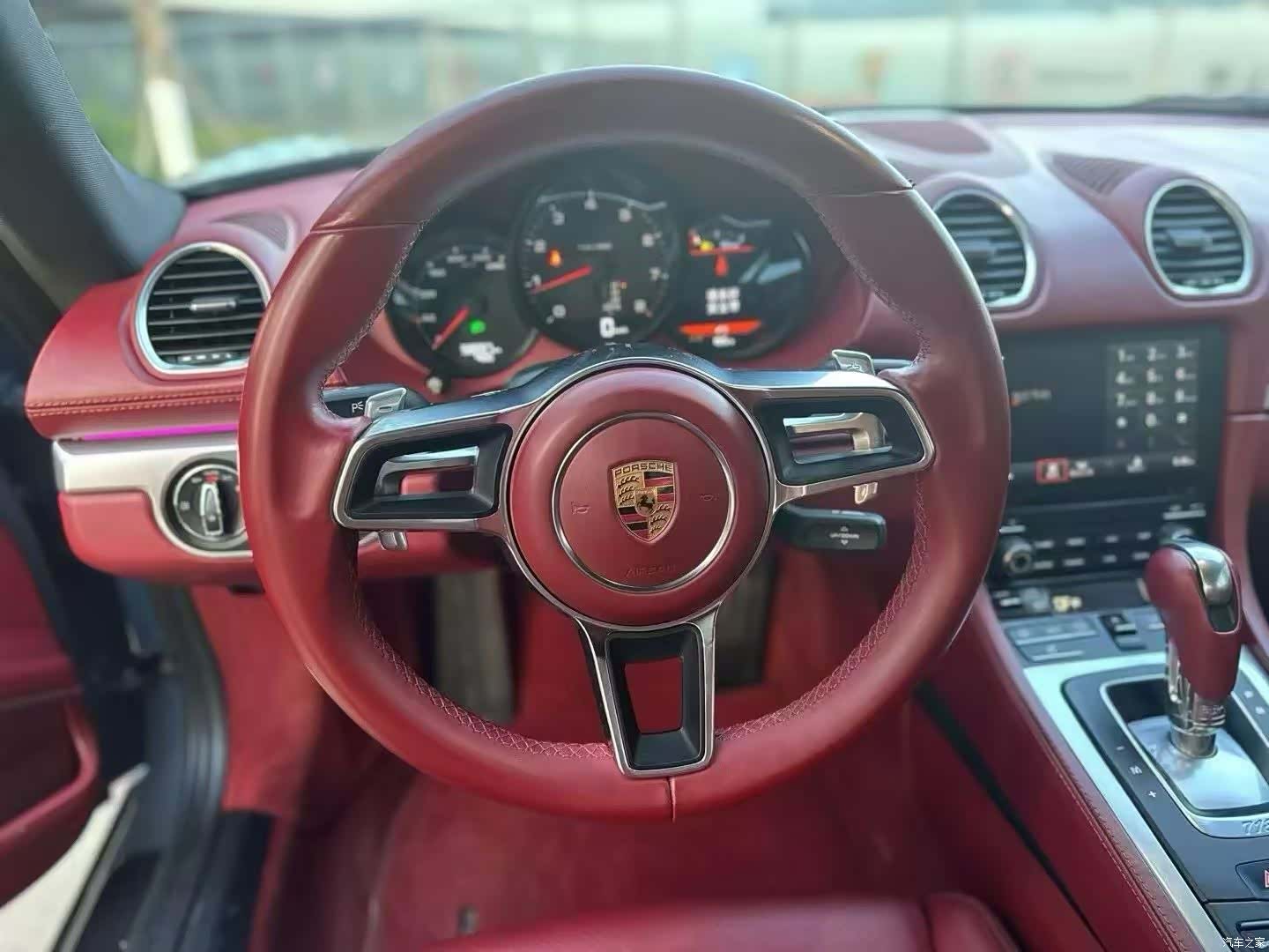 Porsche Cayman, 2018 4
