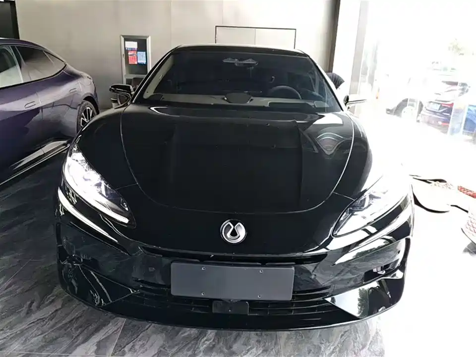 Denza Z9GT Denza Z9GT