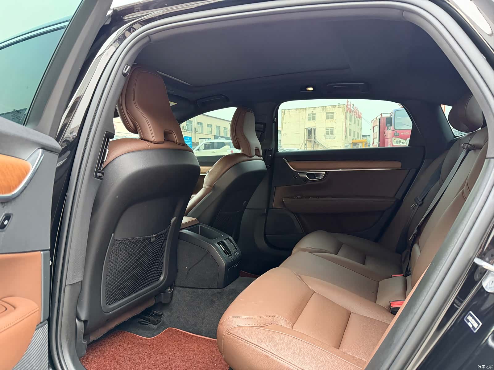 Volvo S90, 2024 4