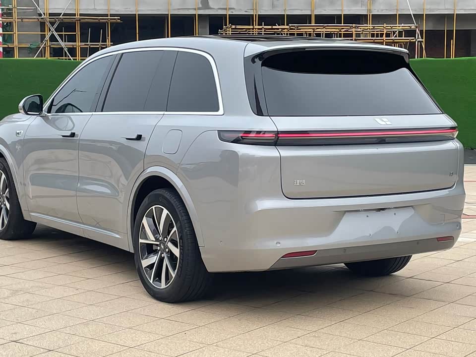 Li Auto Ideal L8