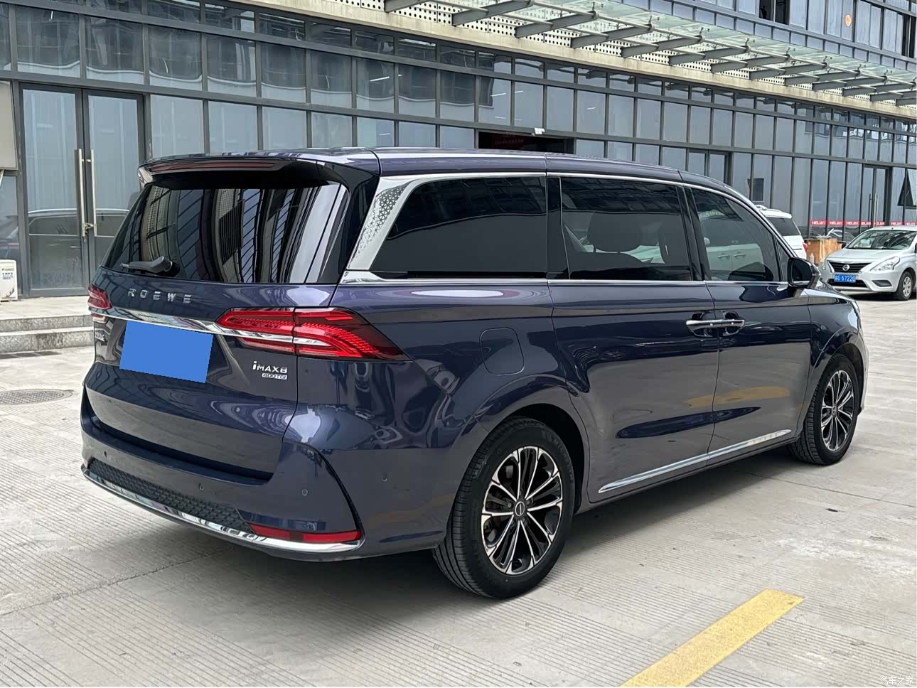 Roewe iMAX8, 2022 6