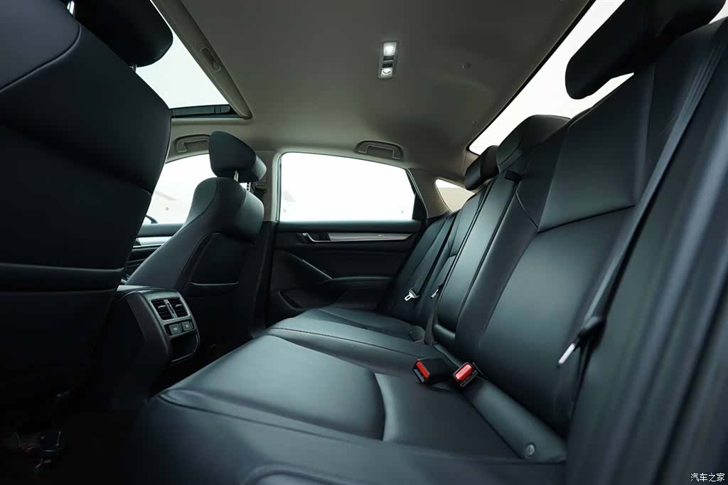Honda Accord, 2022 21