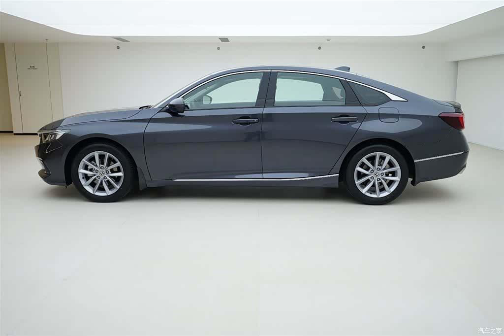 Honda Accord, 2022 3