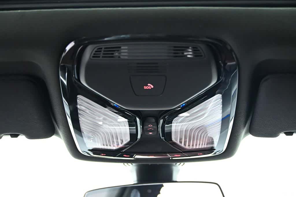 BMW 5 Series, 2024 32