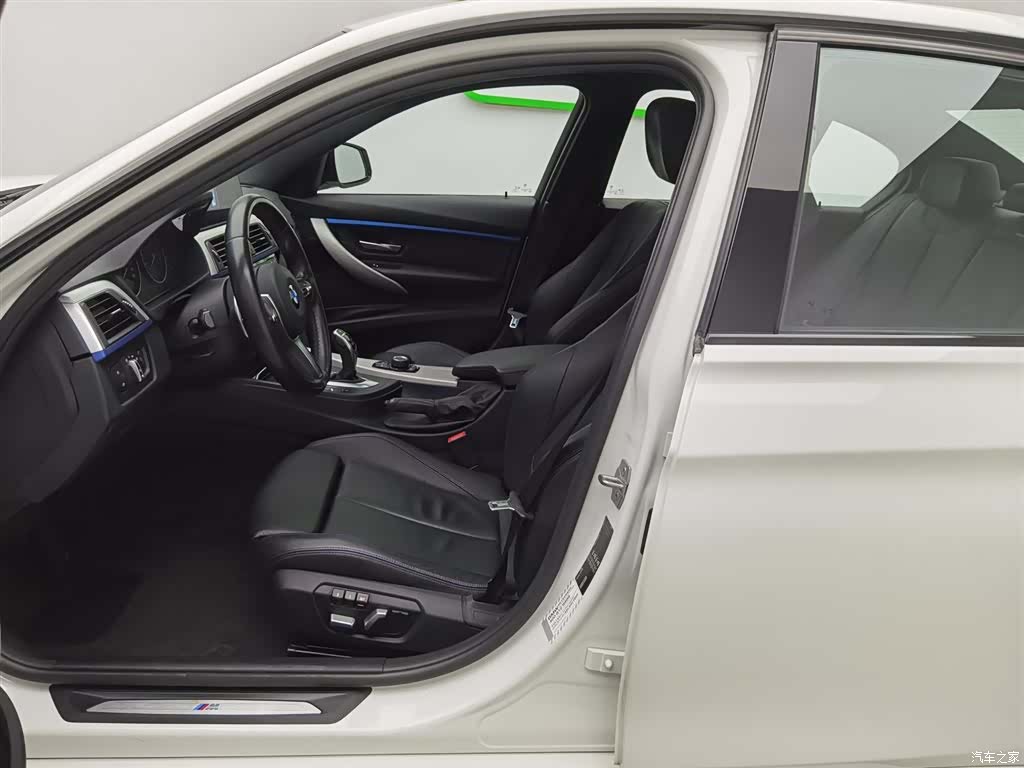 BMW 3 Series, 2018 10