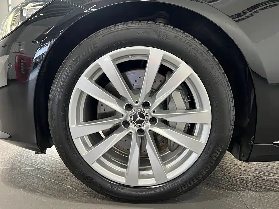 Mercedes-Benz S-class Mercedes-Benz S-class