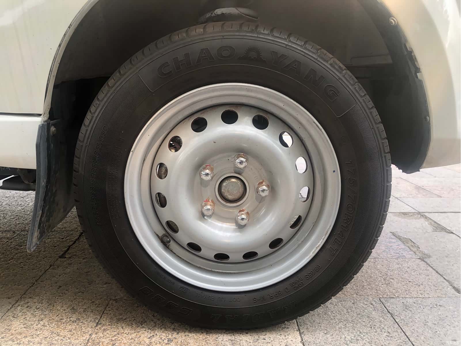 Geely E5, 2022 10