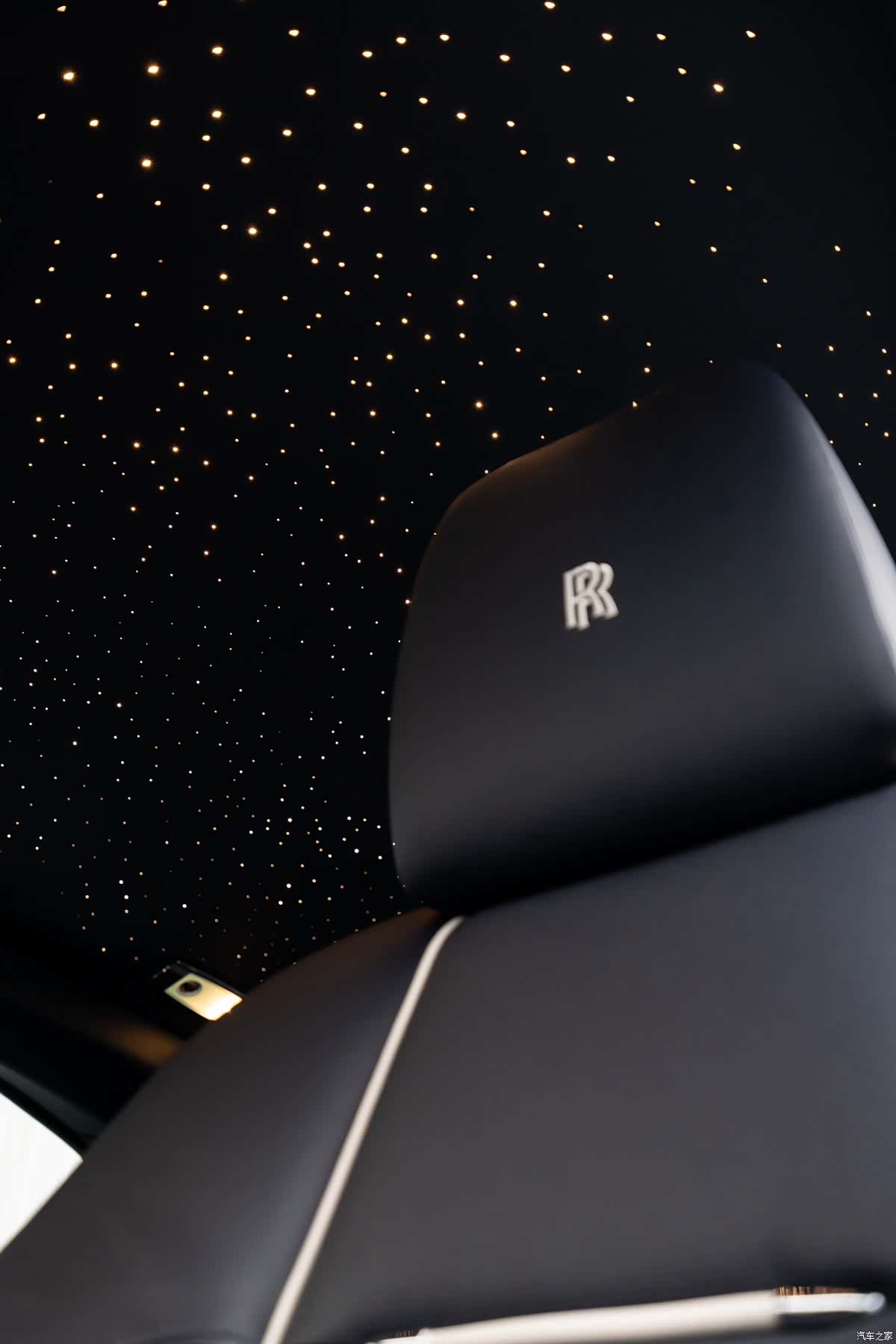 Rolls-Royce Wraith, 2017 10