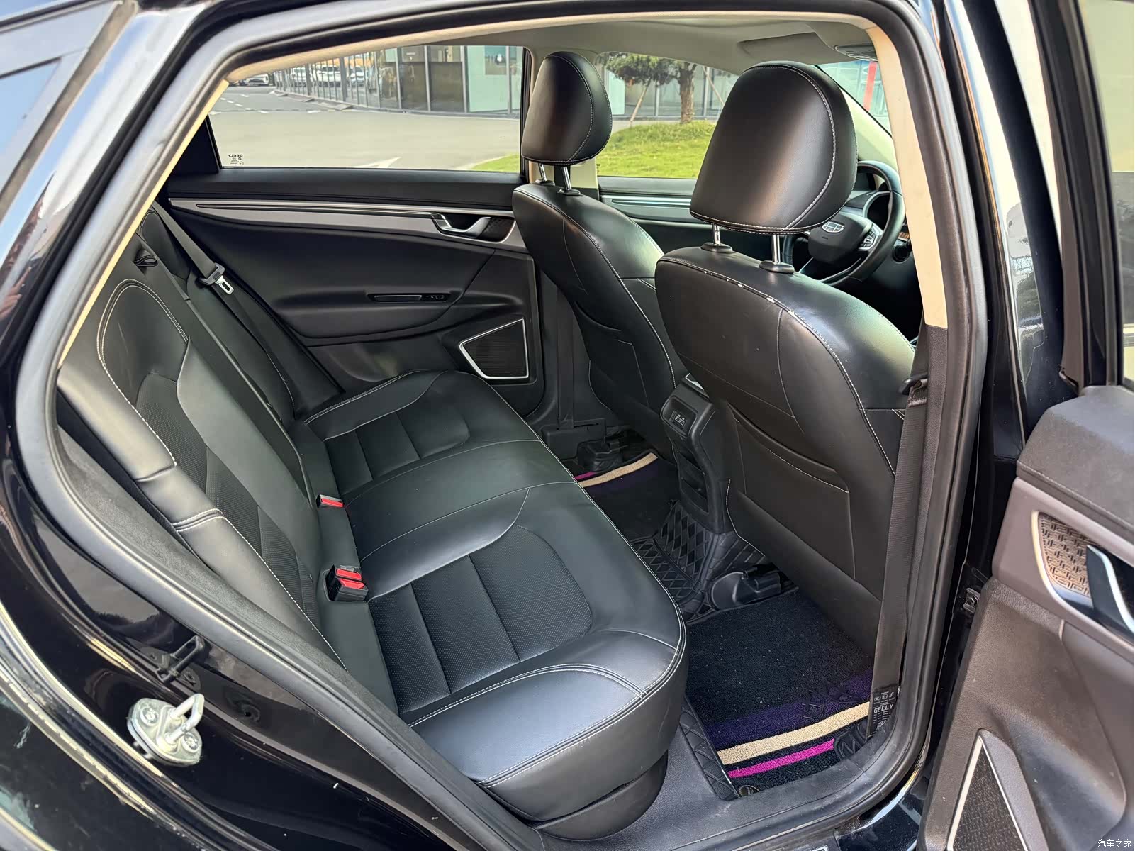 Geely Emgrand, 2019 14