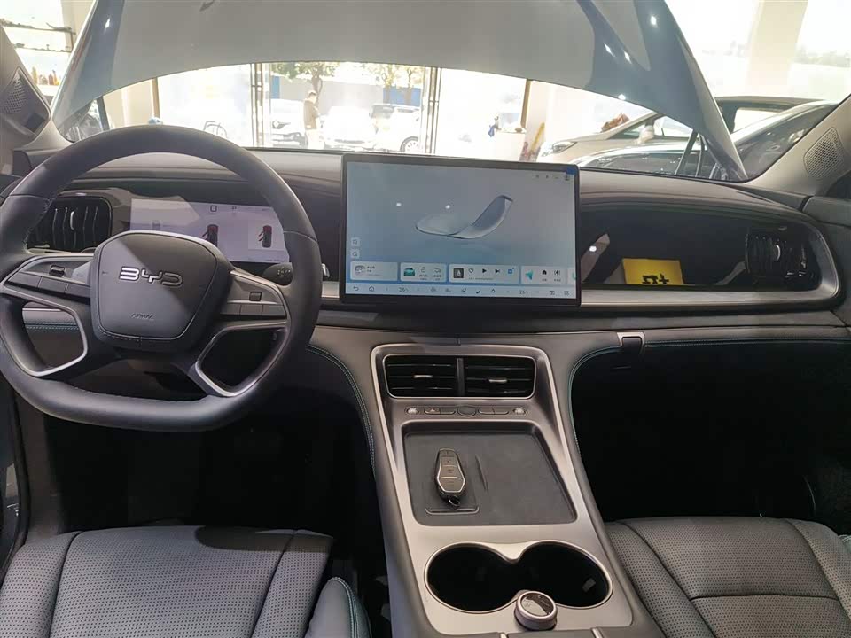 BYD Sea Lion 07 DM-i