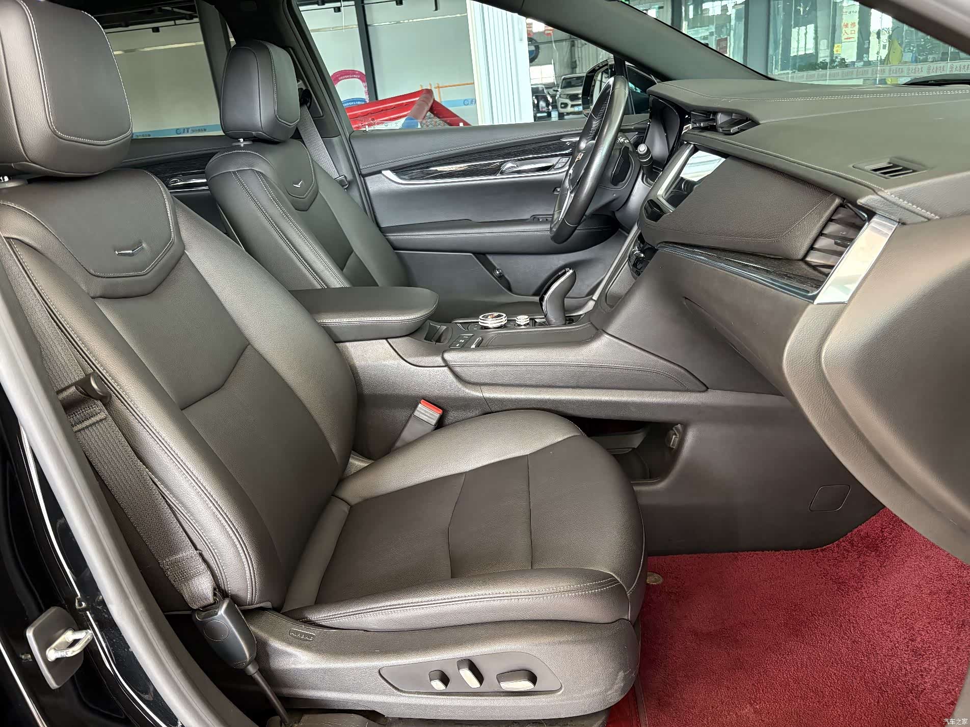 Cadillac XT5, 2020 10