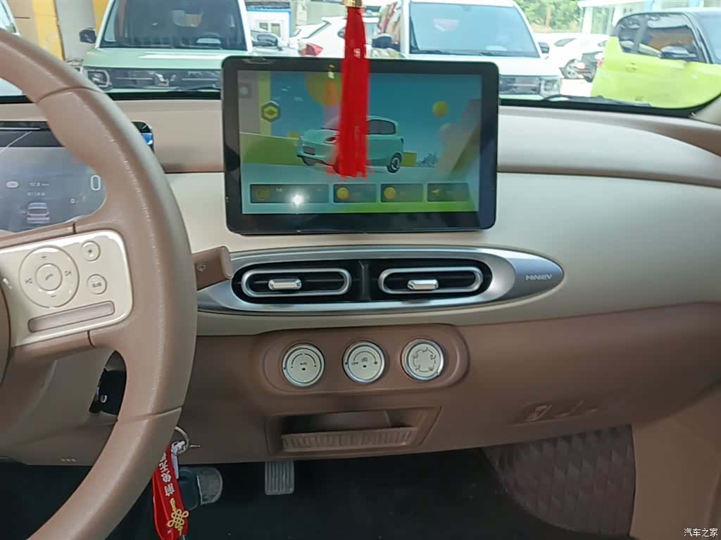 Wuling MINIEV, 2025 13