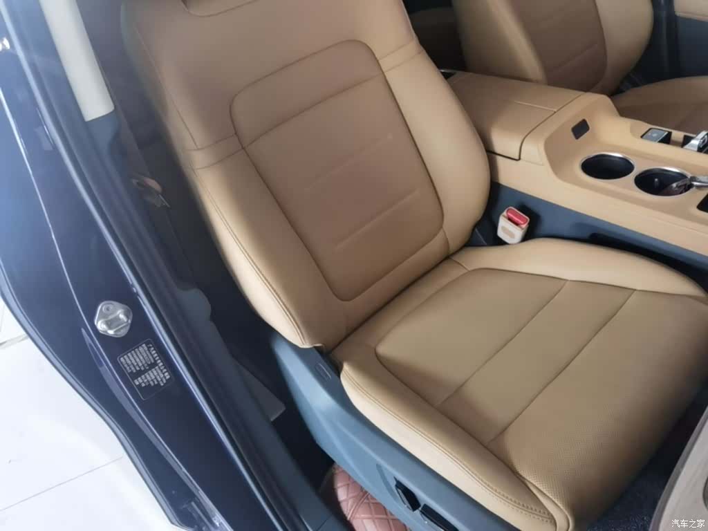 Trumpchi E8, 2024 16
