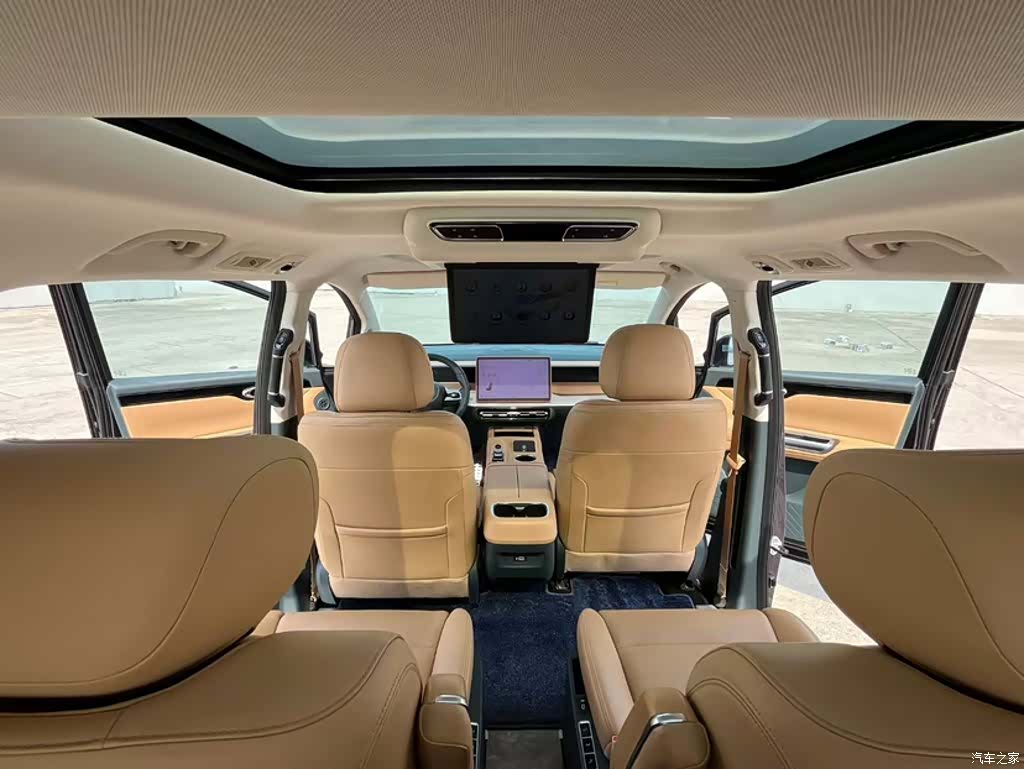 Trumpchi E8, 2024 14