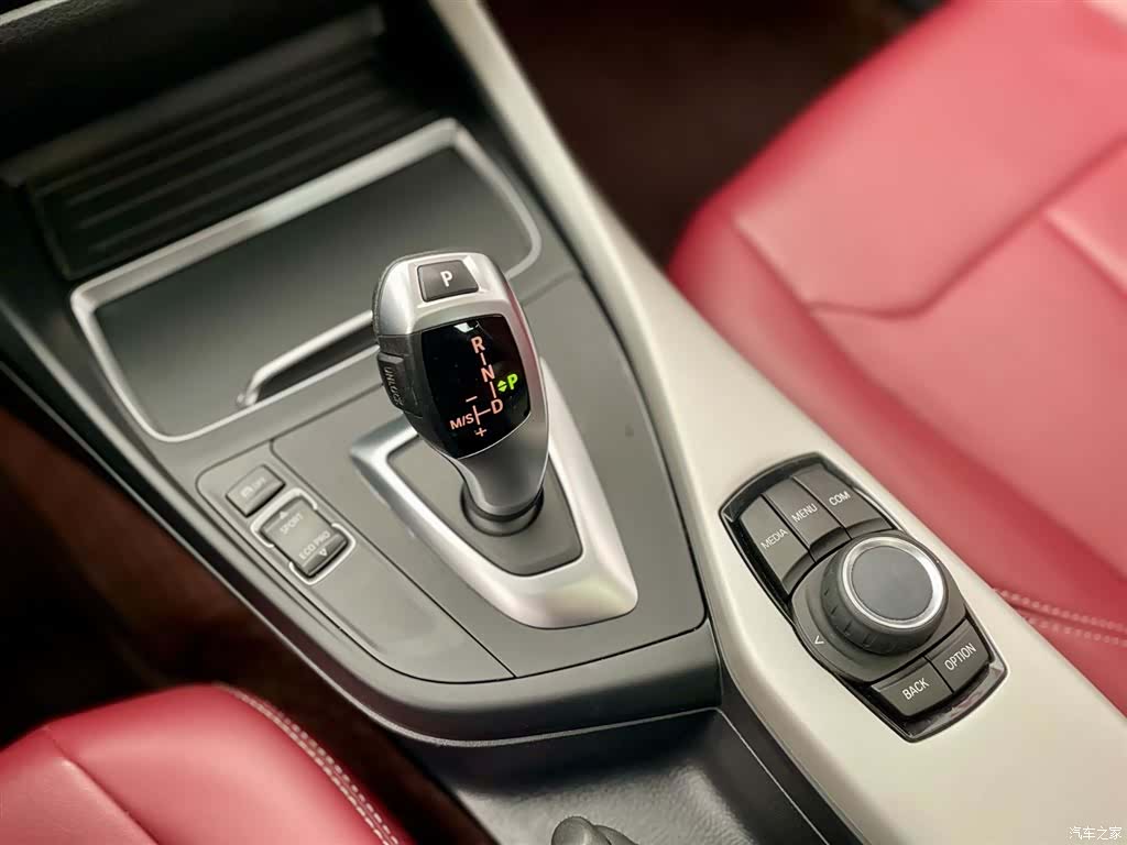 BMW 1 Series, 2019 12