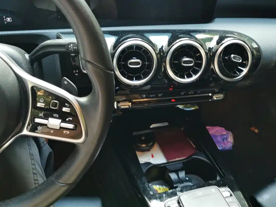 Mercedes-Benz Class A Mercedes-Benz Class A