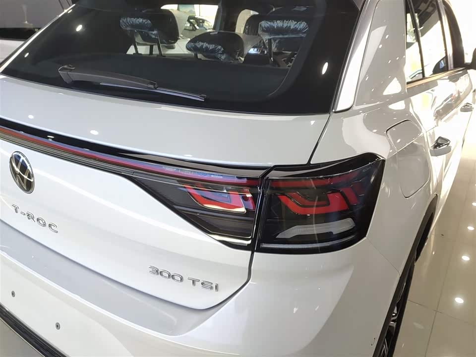 Volkswagen T-ROC exploring Songs