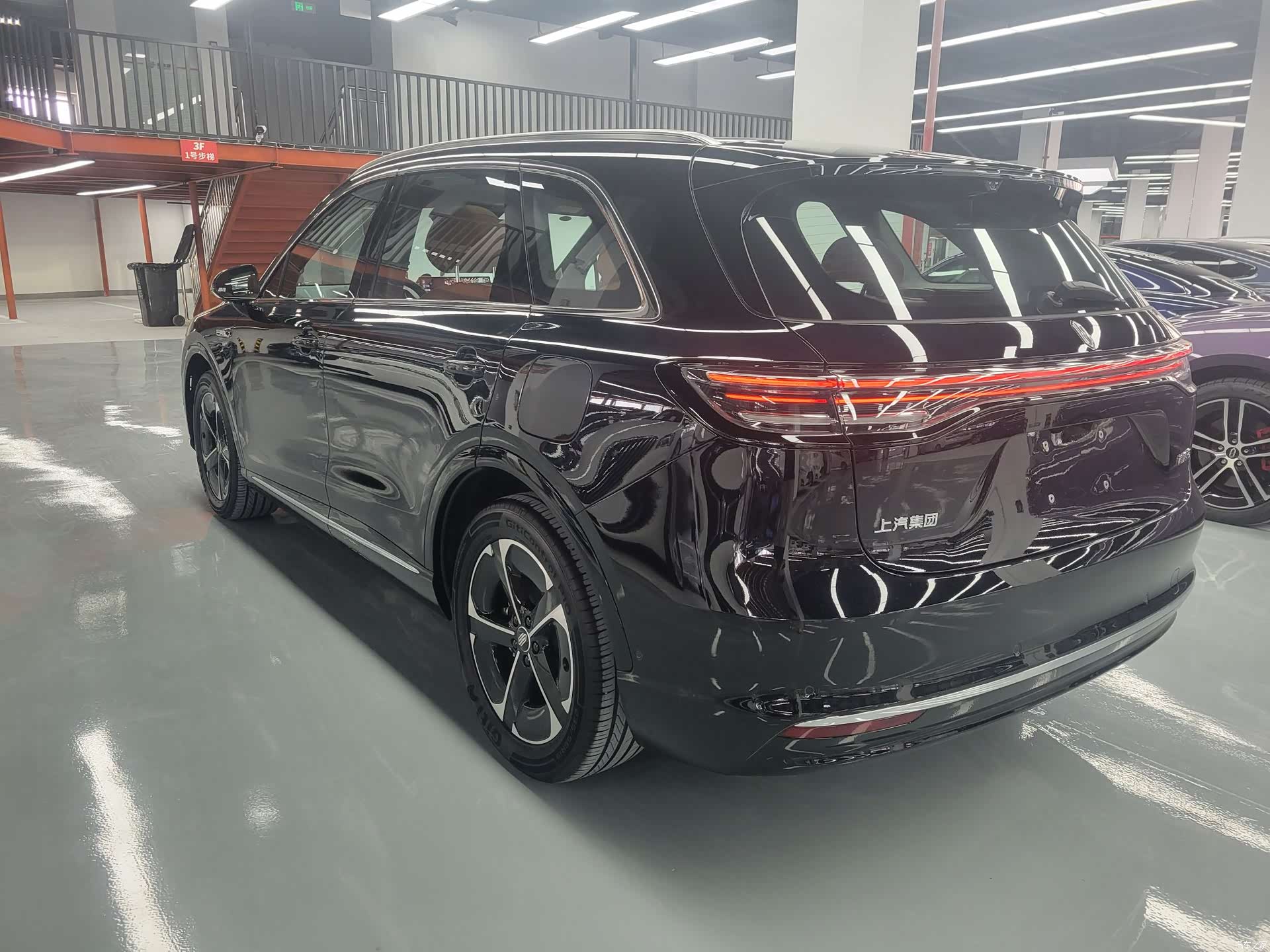 SAIC ShangJie H5, 2025 9