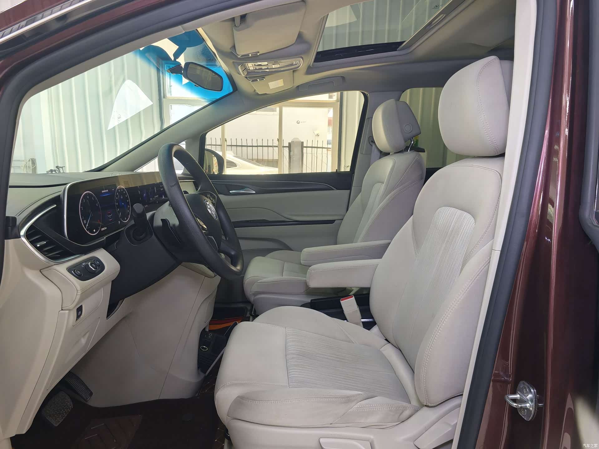 Buick GL8, 2021 9