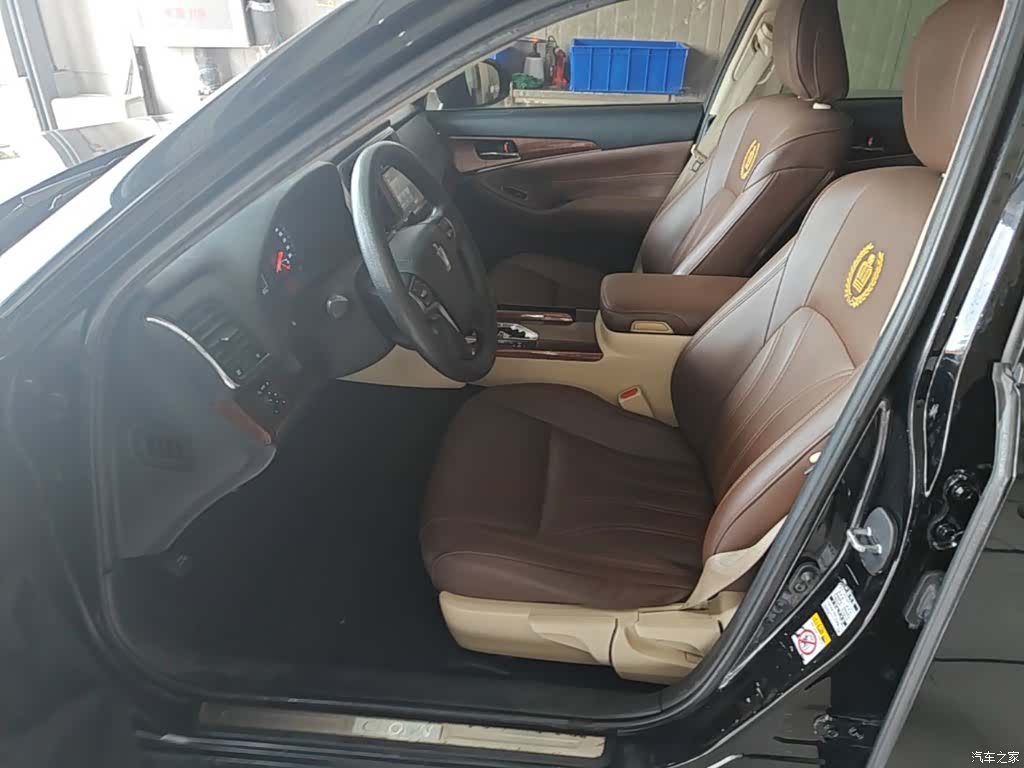 Toyota Crown, 2016 11