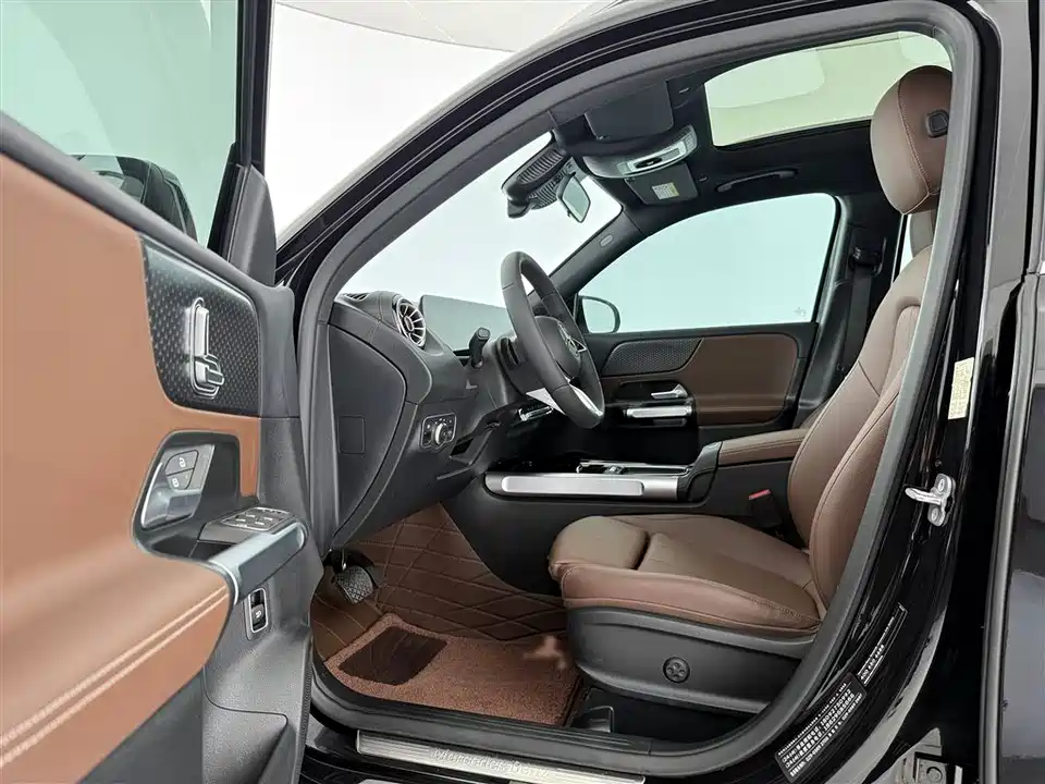 Mercedes-Benz GLB Mercedes-Benz GLB