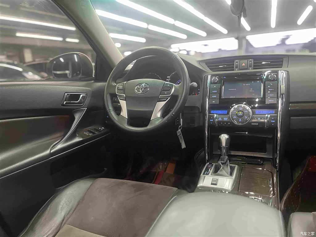 Toyota 2.5V, 2018 15