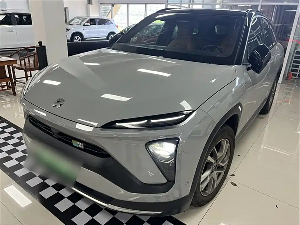 NIO ES6