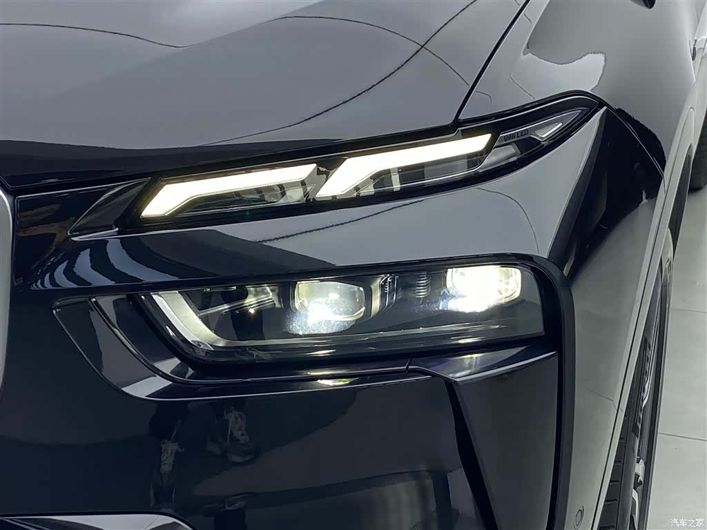 BMW X7, 2023 35