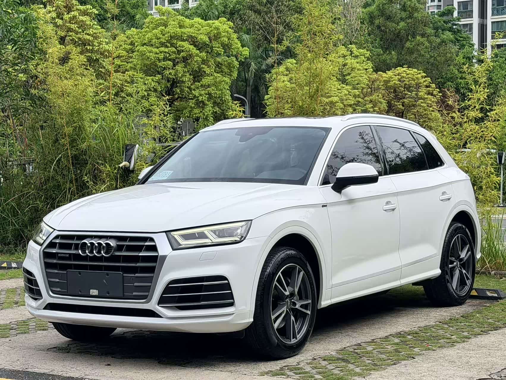 Audi Q5L, 2019 1