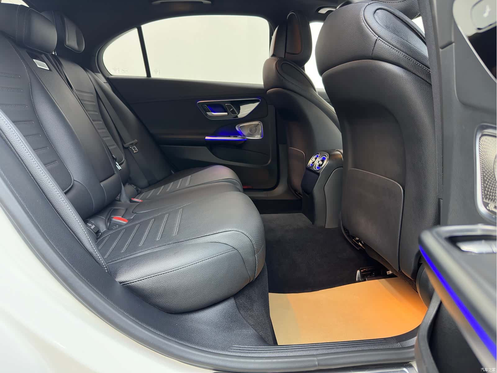 Mercedes-Benz C-Class, 2024 25