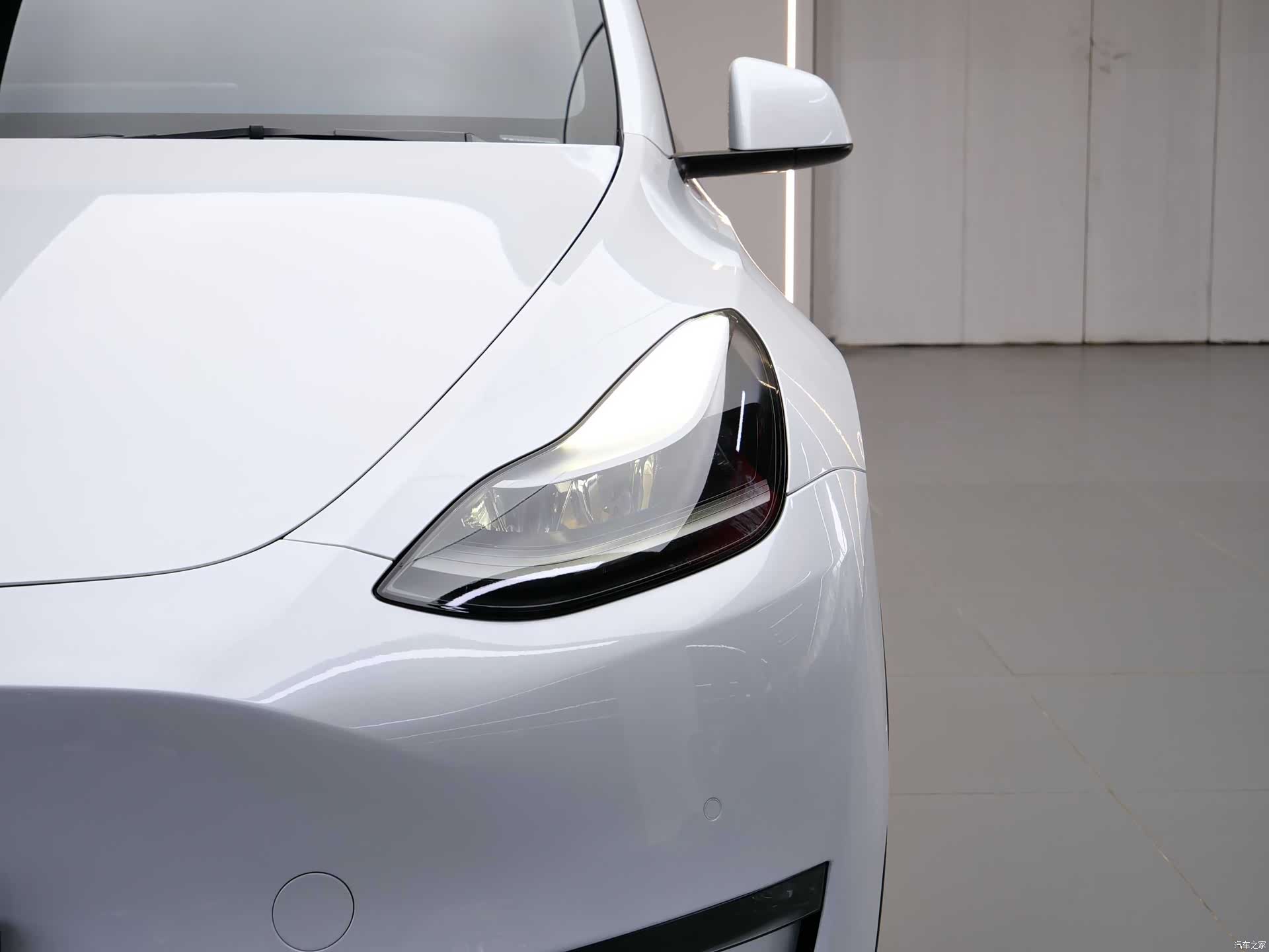 Tesla Model Y, 2021 13