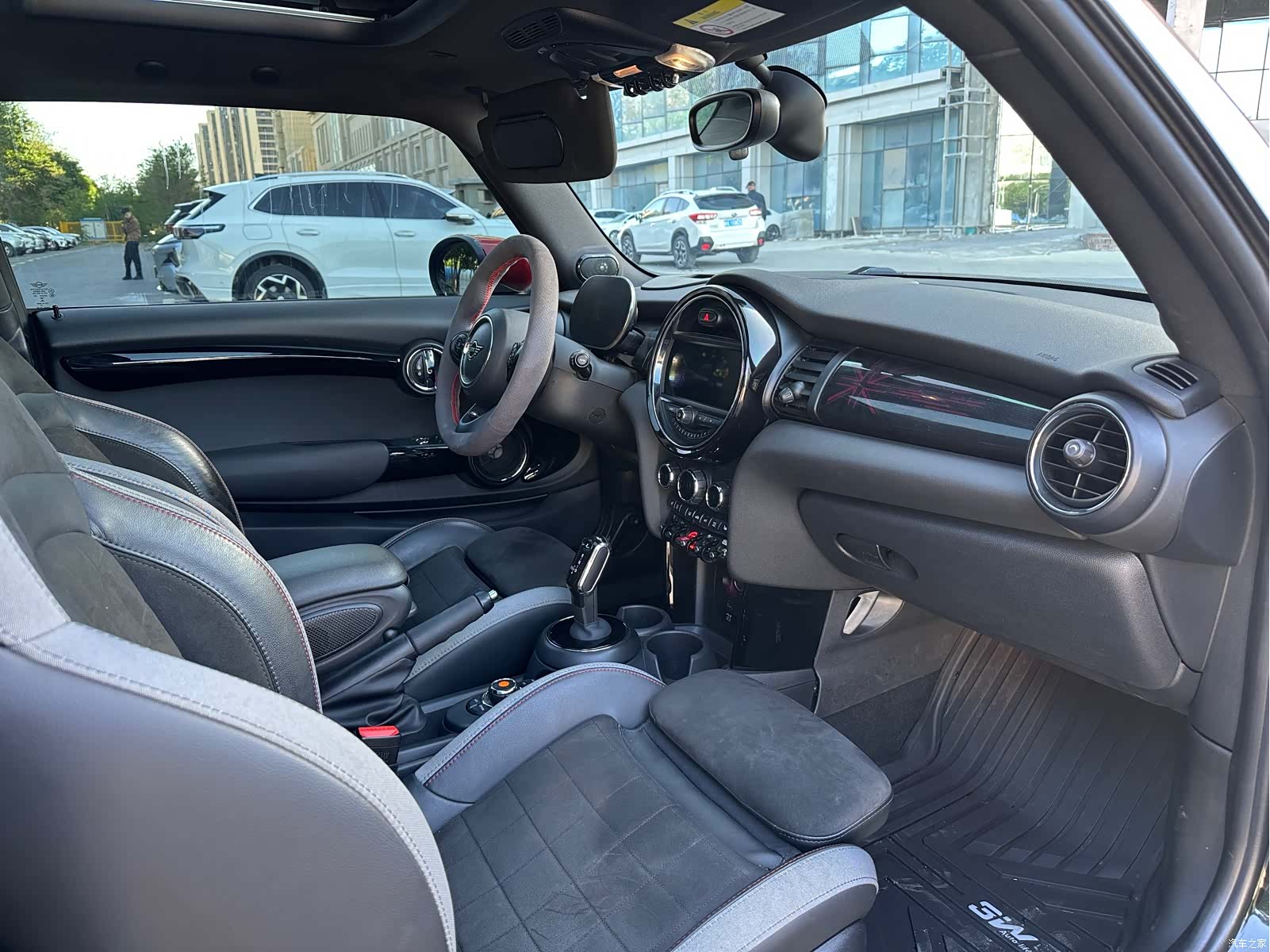 Mini Cooper, 2021 все фото