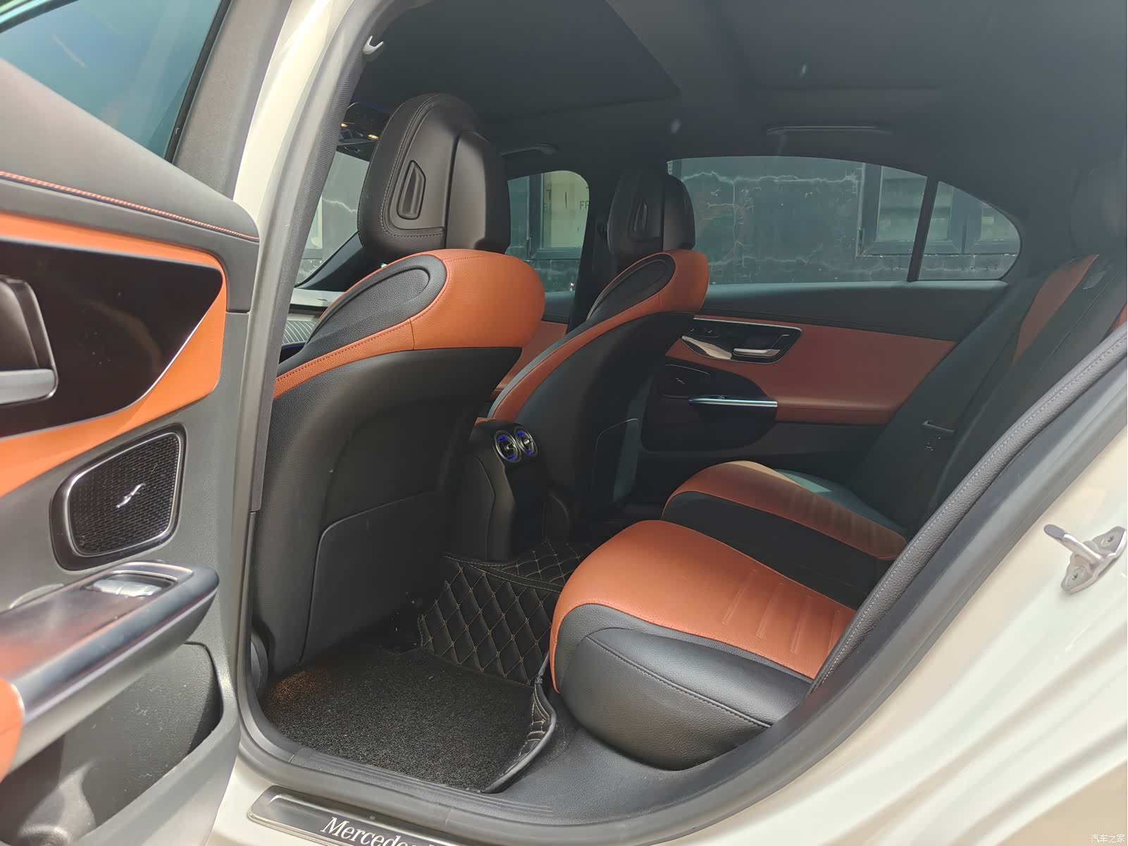 Mercedes-Benz C-Class, 2022 3