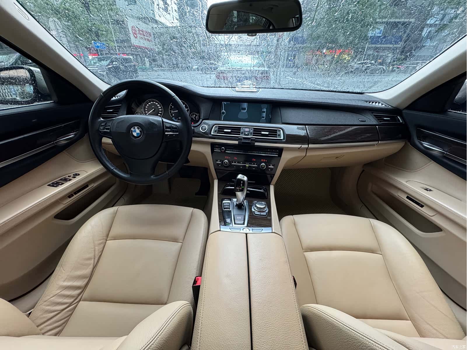 BMW 7 Series, 2011 17