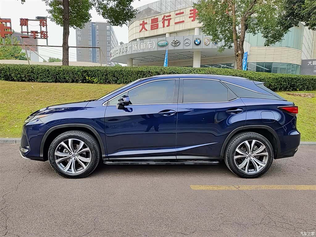 Lexus RX, 2022 3