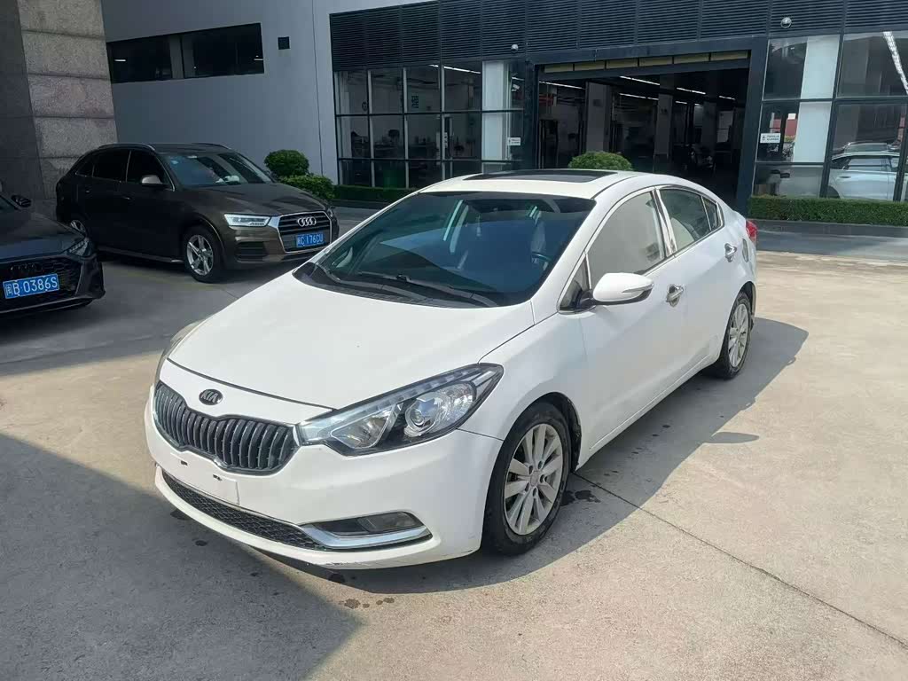 Kia K3 2015 1.6L MT GLS