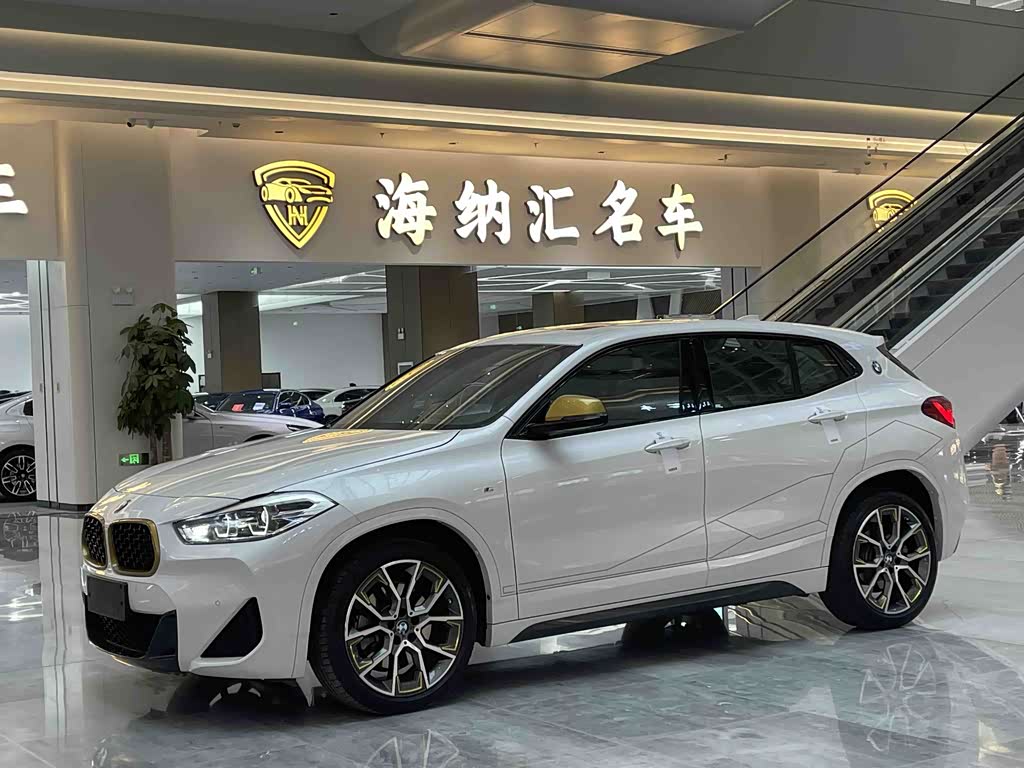 BMW X2