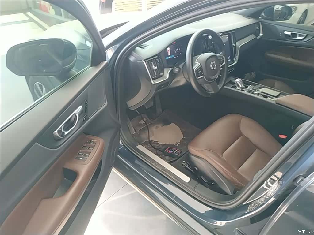 Volvo S60, 2023 16